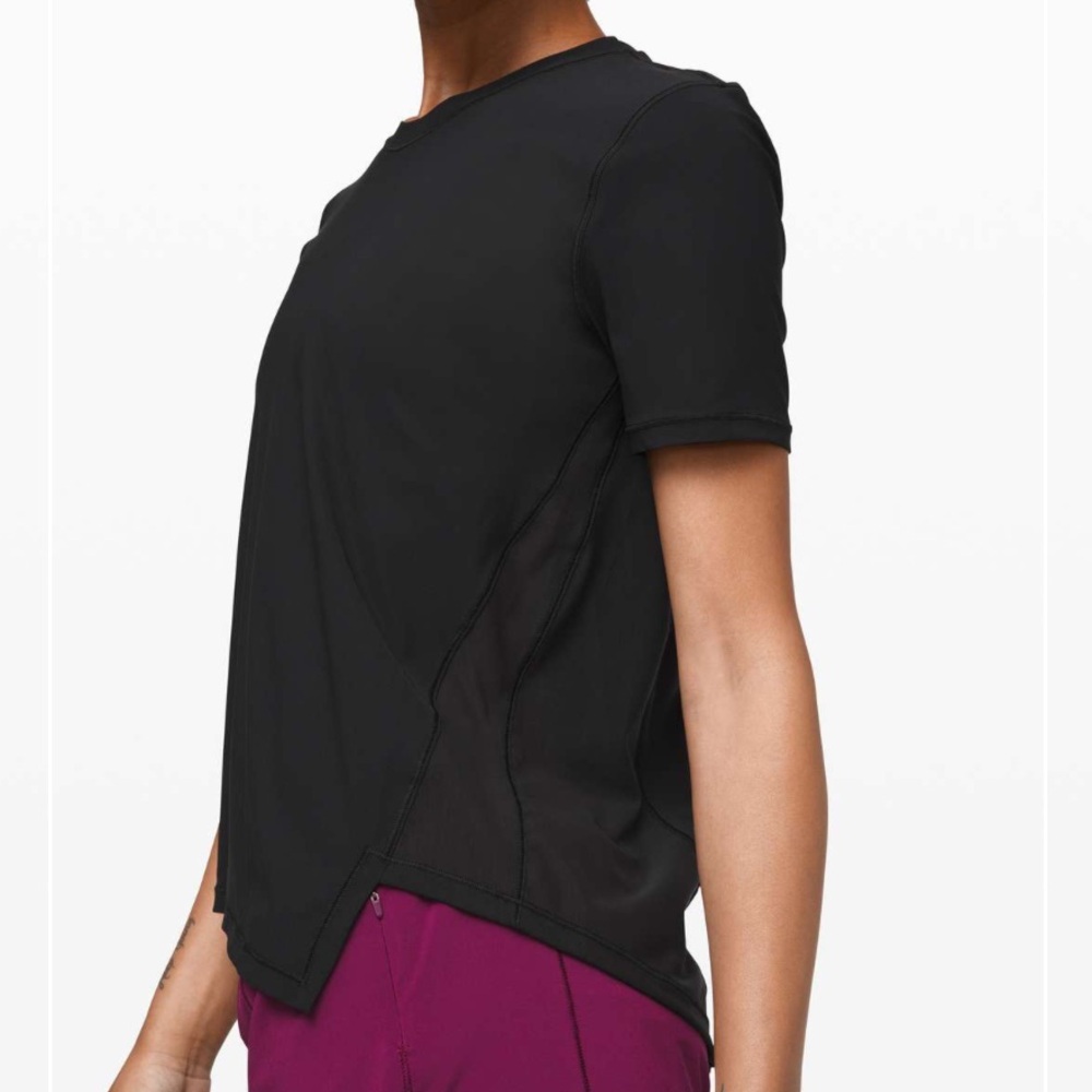 NWT Lululemon Short Sleeve Top